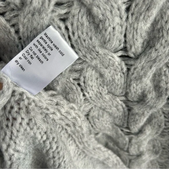 Cocogio ~new~Chunky Lightweight Cable Knit Hoodie Poncho - Picture 8 of 12